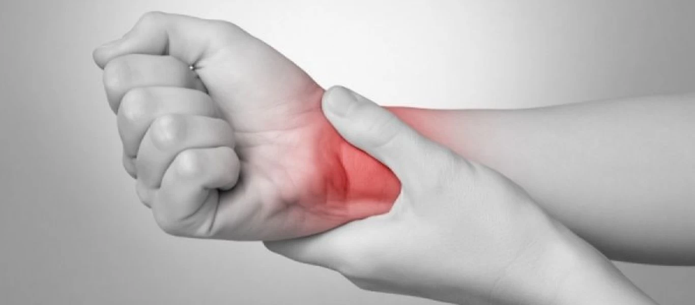 Πόνος στο αριστερό χέρι: Πότε δείχνει πρόβλημα στην καρδιά;